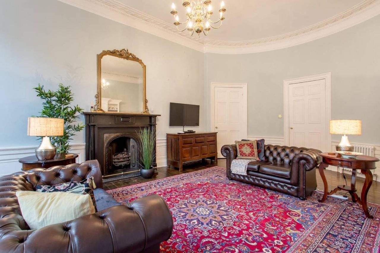Joivy Converted Flat In Historic Building In New Town EDI Eksteriør bilde