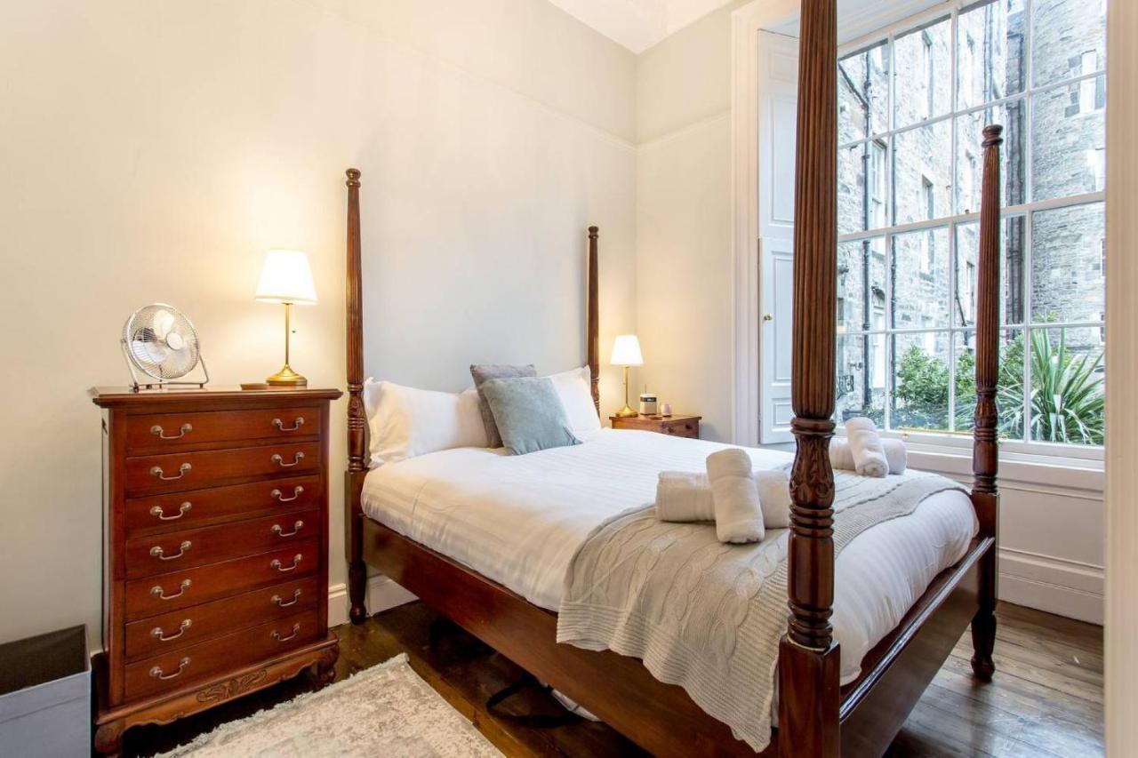 Joivy Converted Flat In Historic Building In New Town EDI Eksteriør bilde